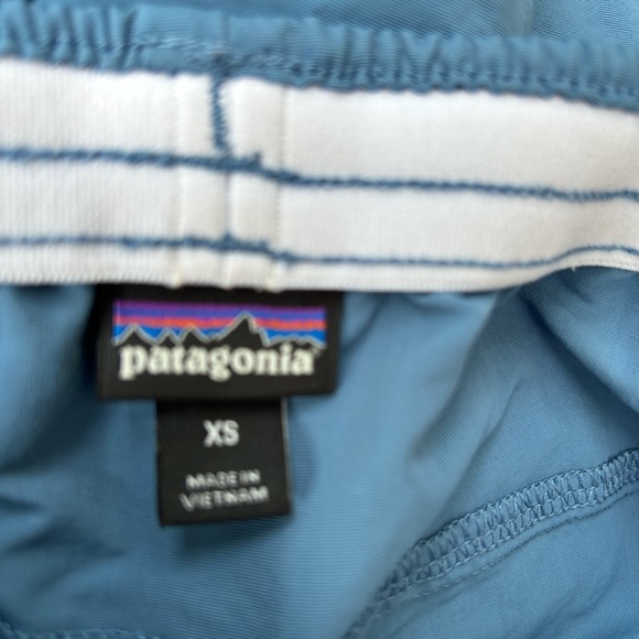 PATAGONIA WOMEN'S BAGGIES SHORTS 5" - Picture 4 of 5